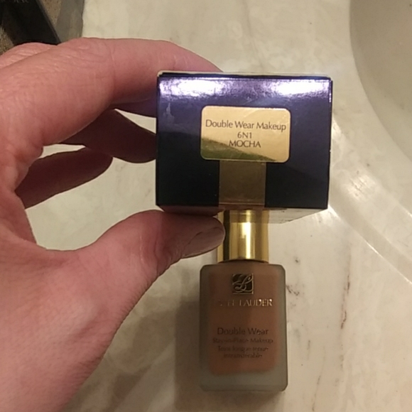 *New* Estee Lauded Double Wear Foundation Mocha - Picture 3 of 5